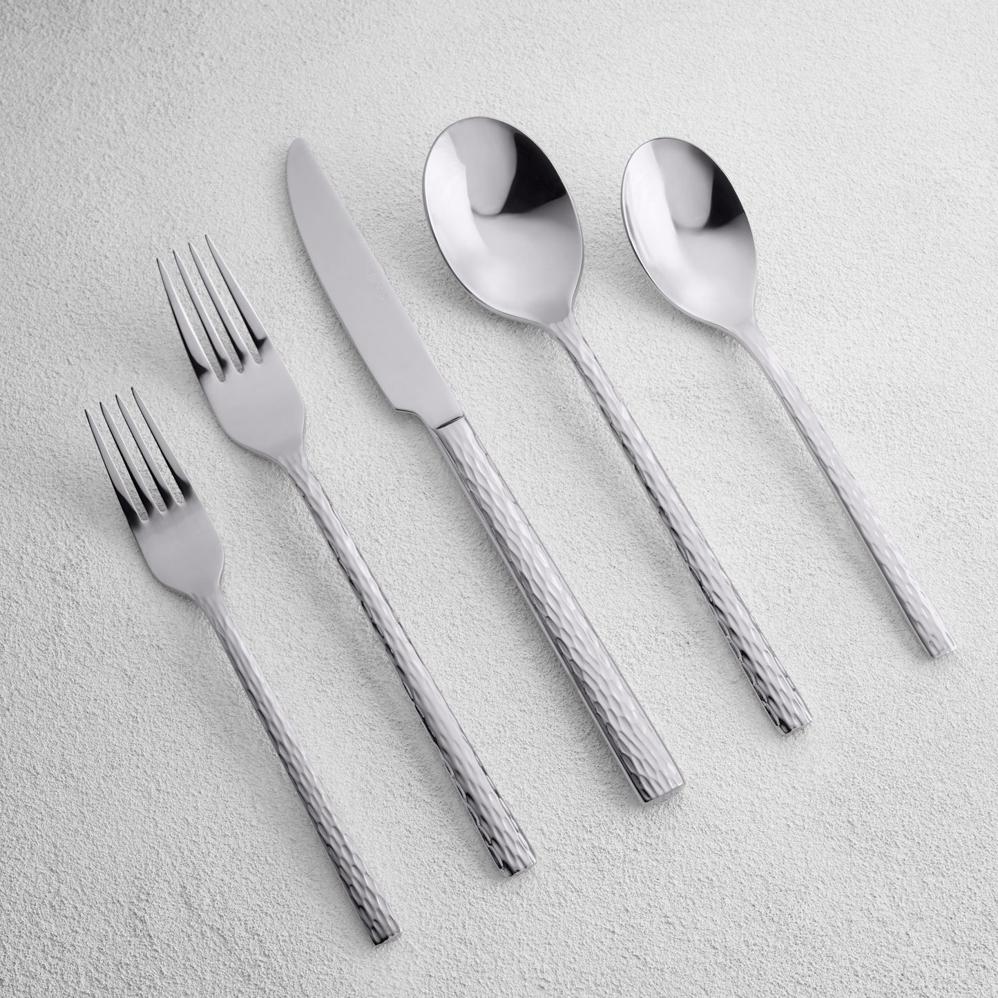 Vikko Adore Shiny Silver 18/10 S''S 20 Pc. Flatware Set