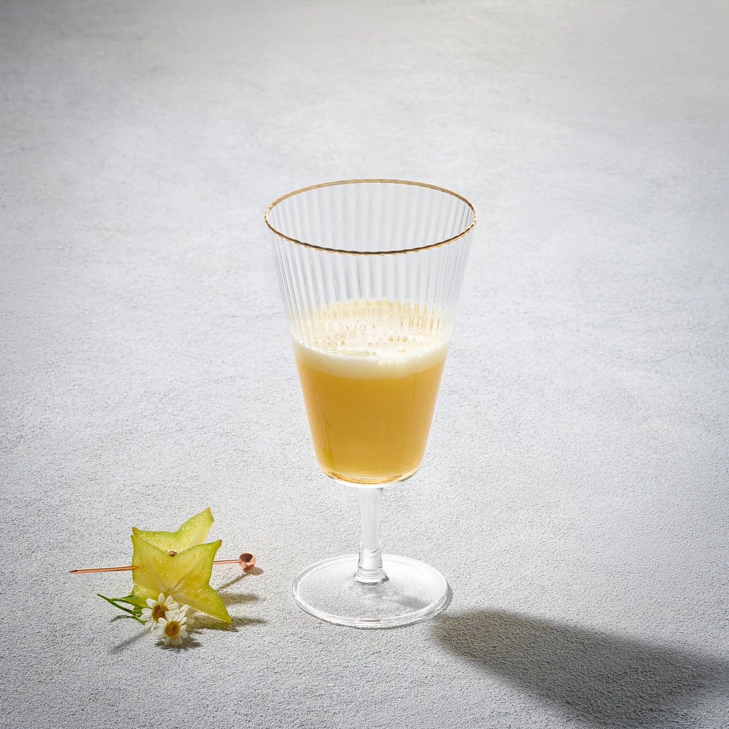 Vikko - Optic Highball Glass Gold Rim 13 oz