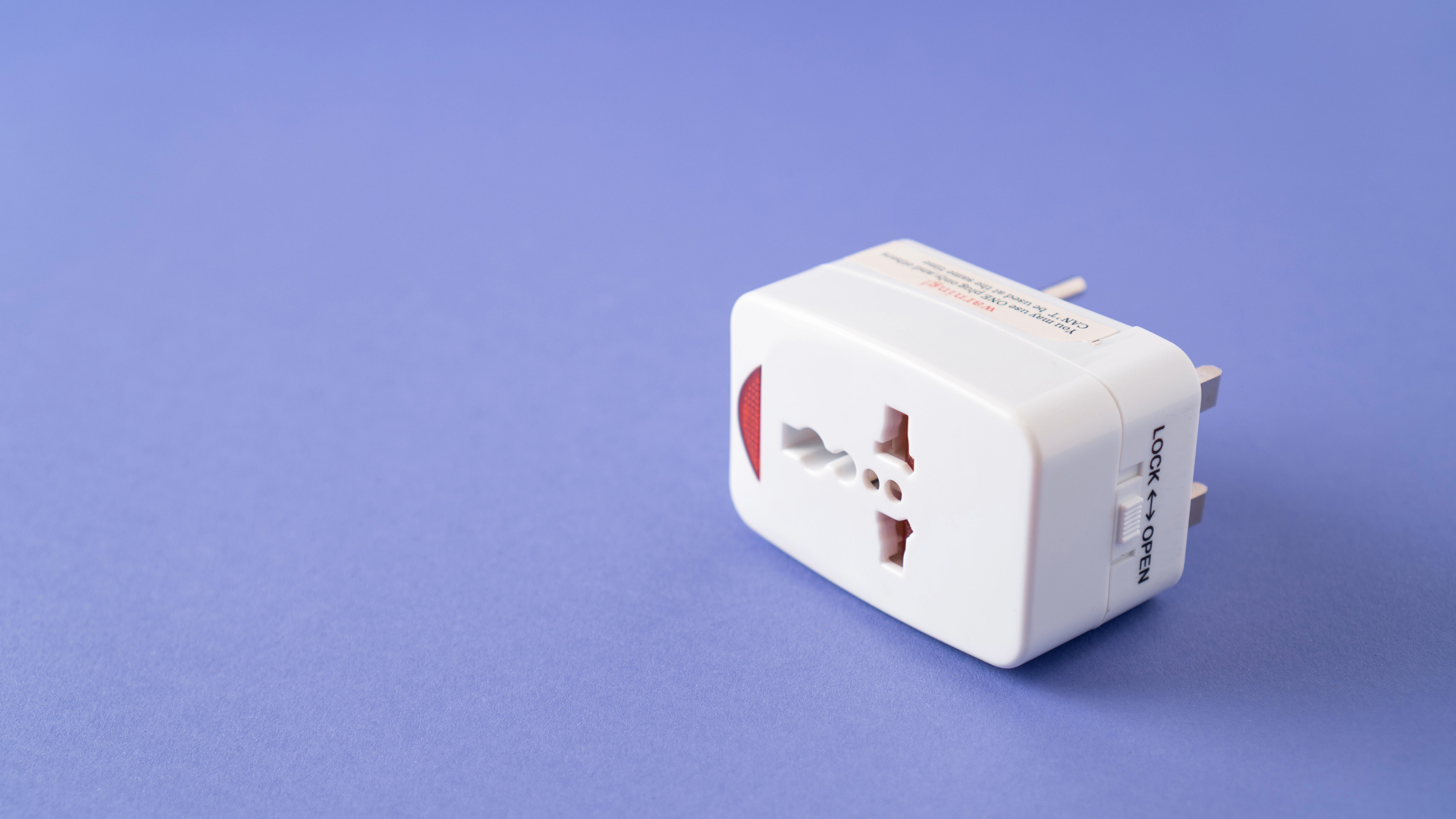 Buy Plug Adapters Online - Frieds Hardware & Houseware – FRIEDS