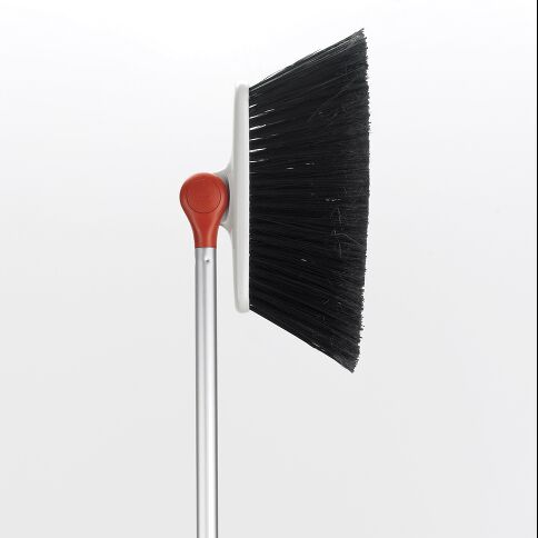 Oxo Any Angle Broom