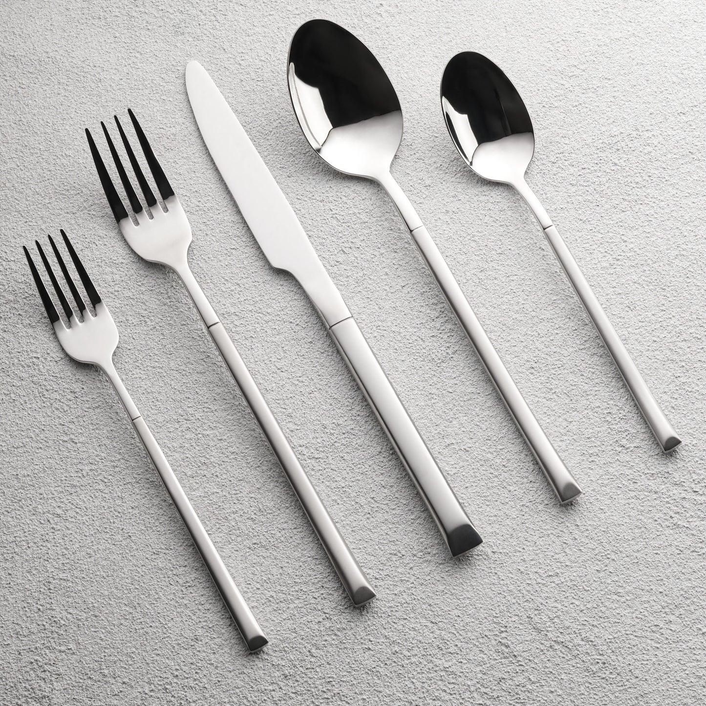Vikko Dine Arosa Shiny Silver 18/10 20 Pc. Flatware Set