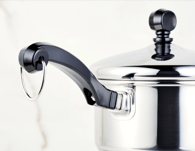 Farberware Covered Saucepan, Various Sizes. 3