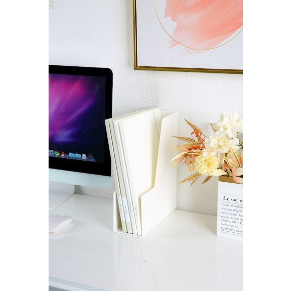 Magazine Holder White 2