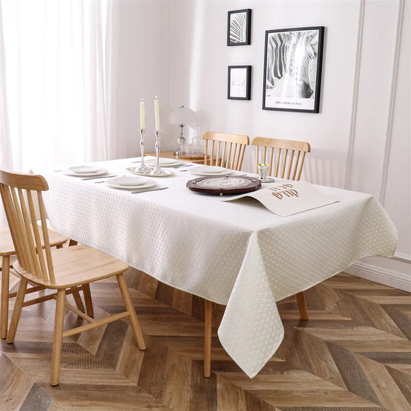 Majestic Tablecloth, Diamond Gold 10