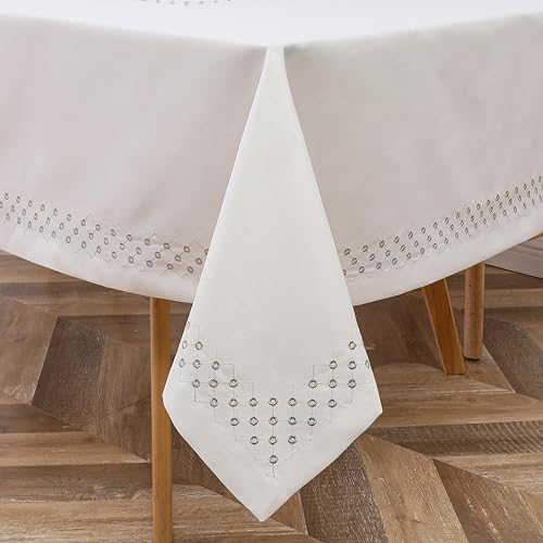 Majestic Tablecloths (60"x90", Silver/ Gold Trim) 1
