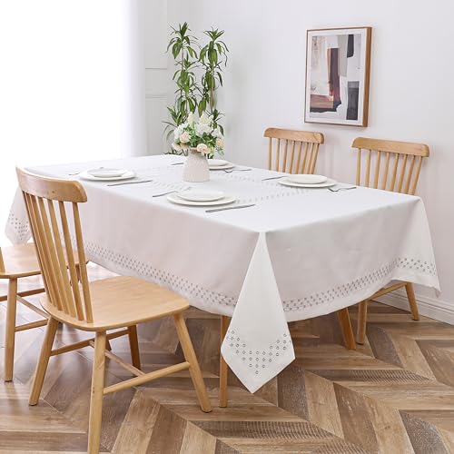 Majestic Tablecloths (60"x90", Silver/ Gold Trim) 2