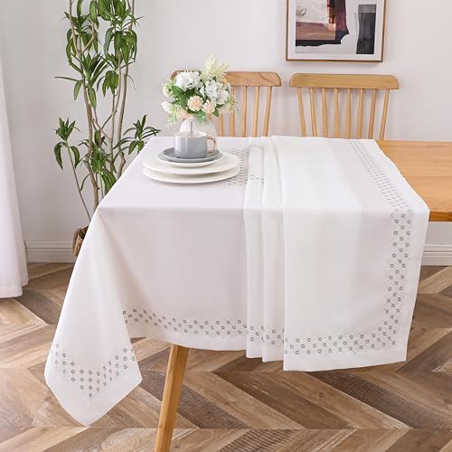 Majestic Tablecloths (60"x90", Silver/ Gold Trim) 3