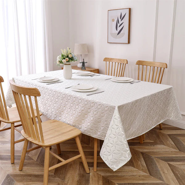 Majestic Tablecloths, Exquisite Silver 10