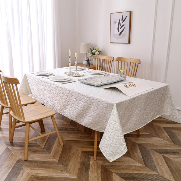 Majestic Tablecloths, Exquisite Silver 7