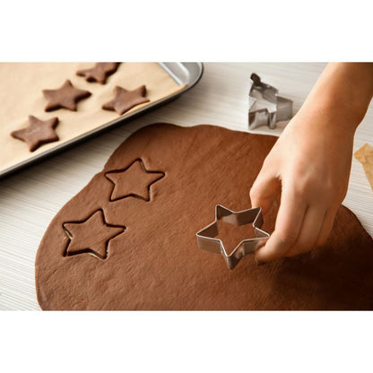 Mrs Anderson's Baking Star Cutter with Storage Container, Set of 5 3