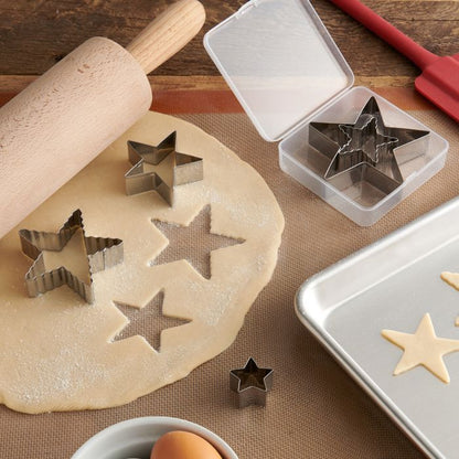 Mrs Anderson's Baking Star Cutter with Storage Container, Set of 5 4