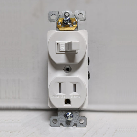 Nai Toggle Switch & 15A Tamper Resistant Outlet Combination Wiring Device