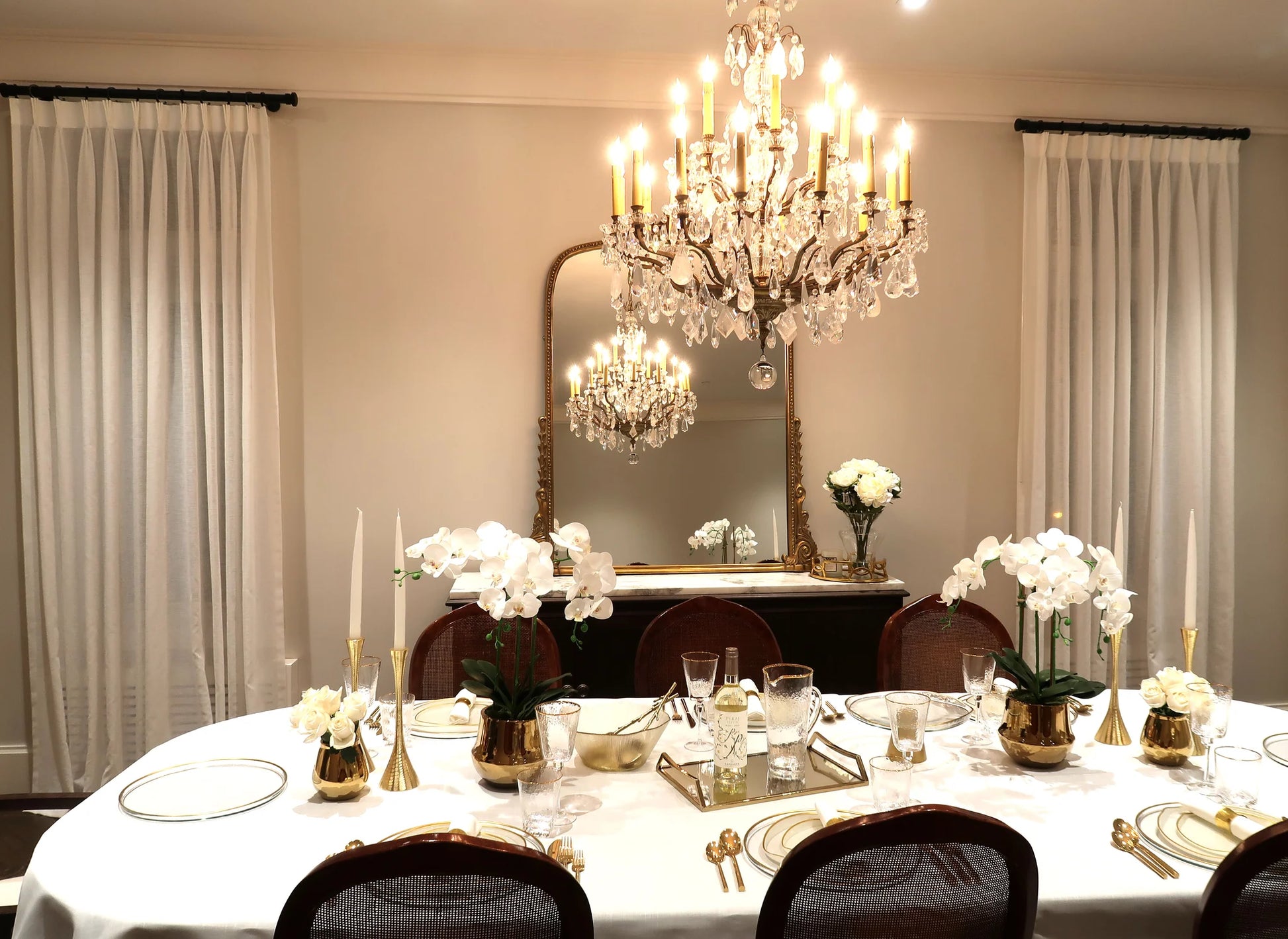 Pebble Glass Pitcher with Gold Rim with Handle 3