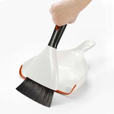 Good Grips
Dustpan & Brush Set